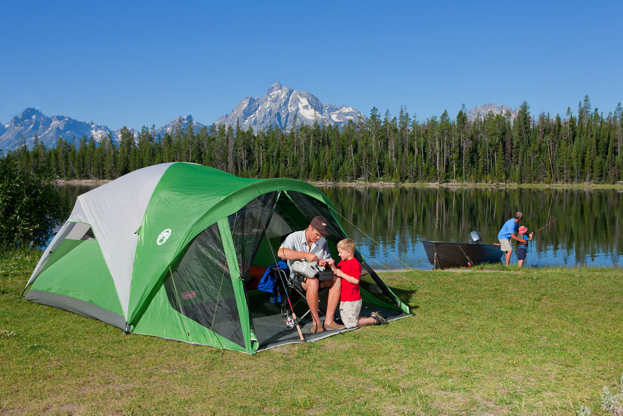 Coleman Evanston™ Screened 6-Person Tent | 10 ft x 9 ft | Palm Green