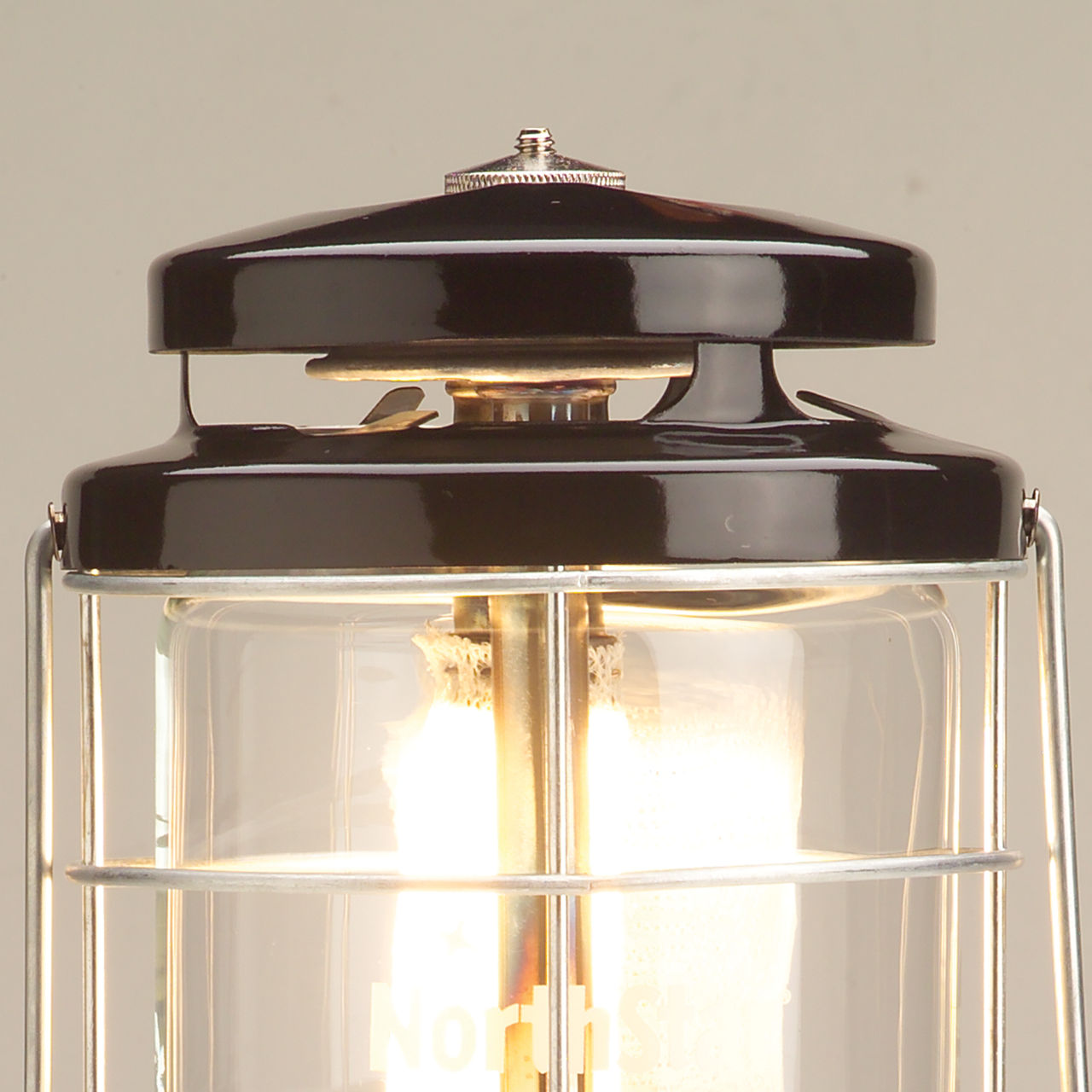 Coleman NorthStar® 1500 Lumens 1-Mantle Propane Lantern | Green | Push-Button Ignition