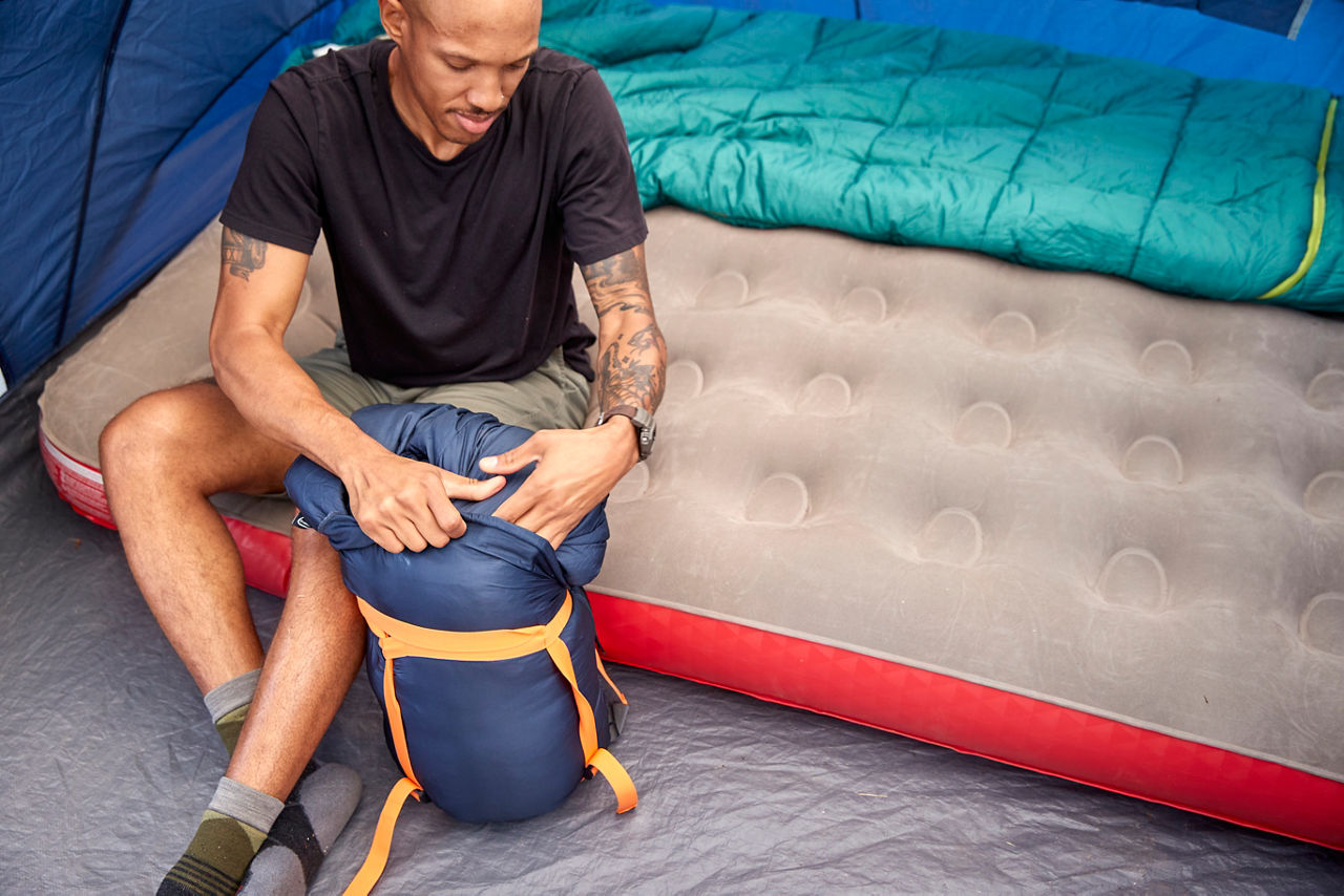 Coleman Big Bay™ 20° Big & Tall Contour Sleeping Bag | Blunt