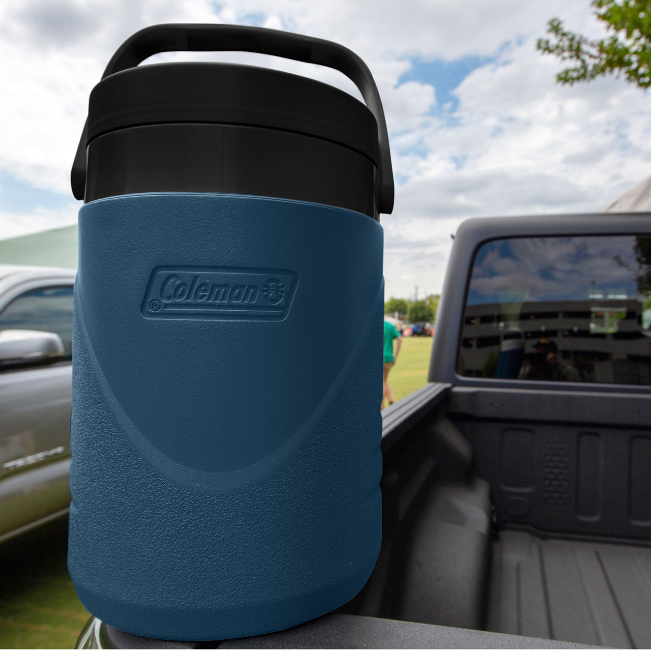 Coleman Chiller™ 1-Gallon Water Jug | Sapphire