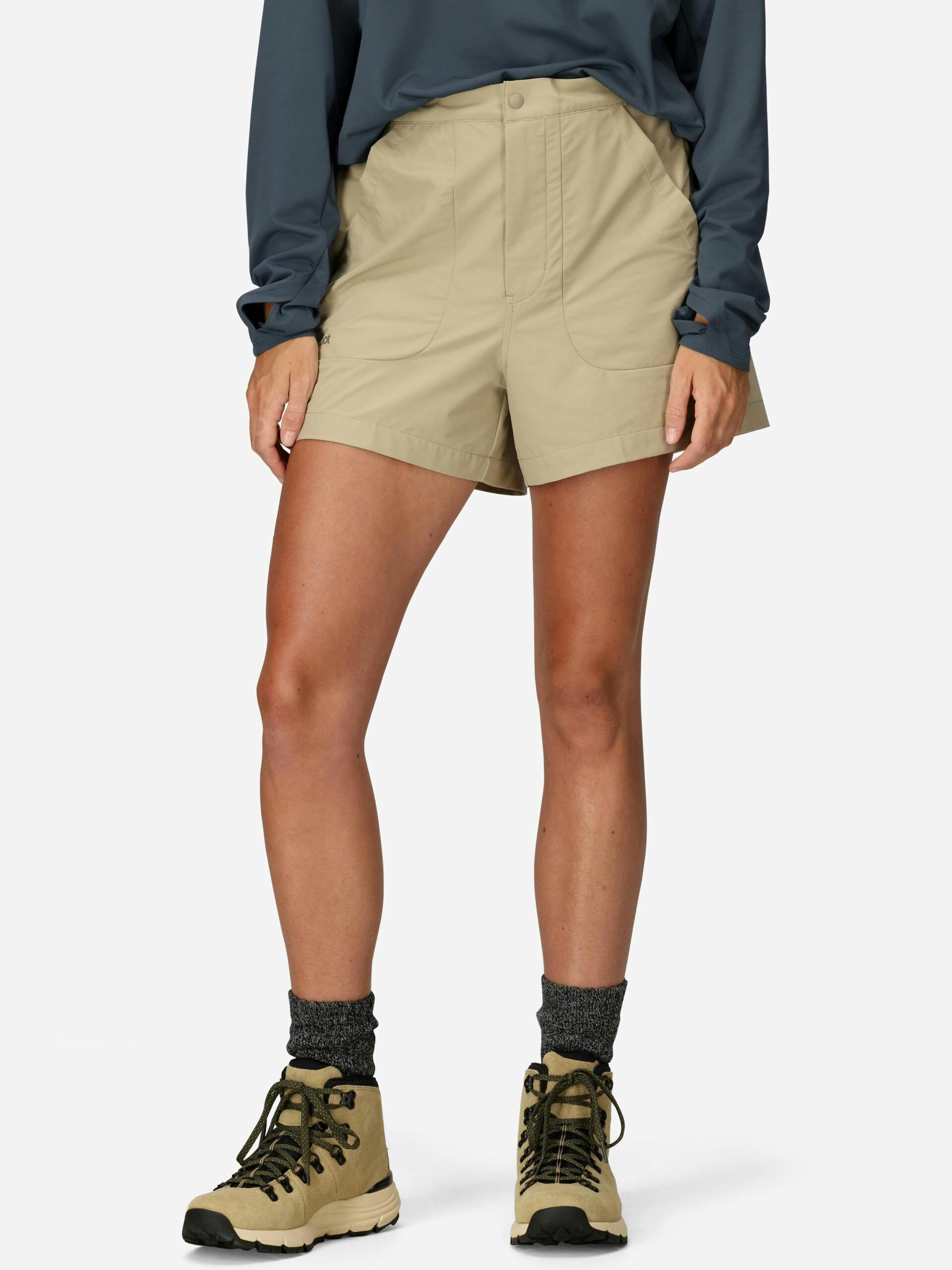 Marmot Women's AirExchange UPF 40 Shorts 4" in Chinchilla - Image 2