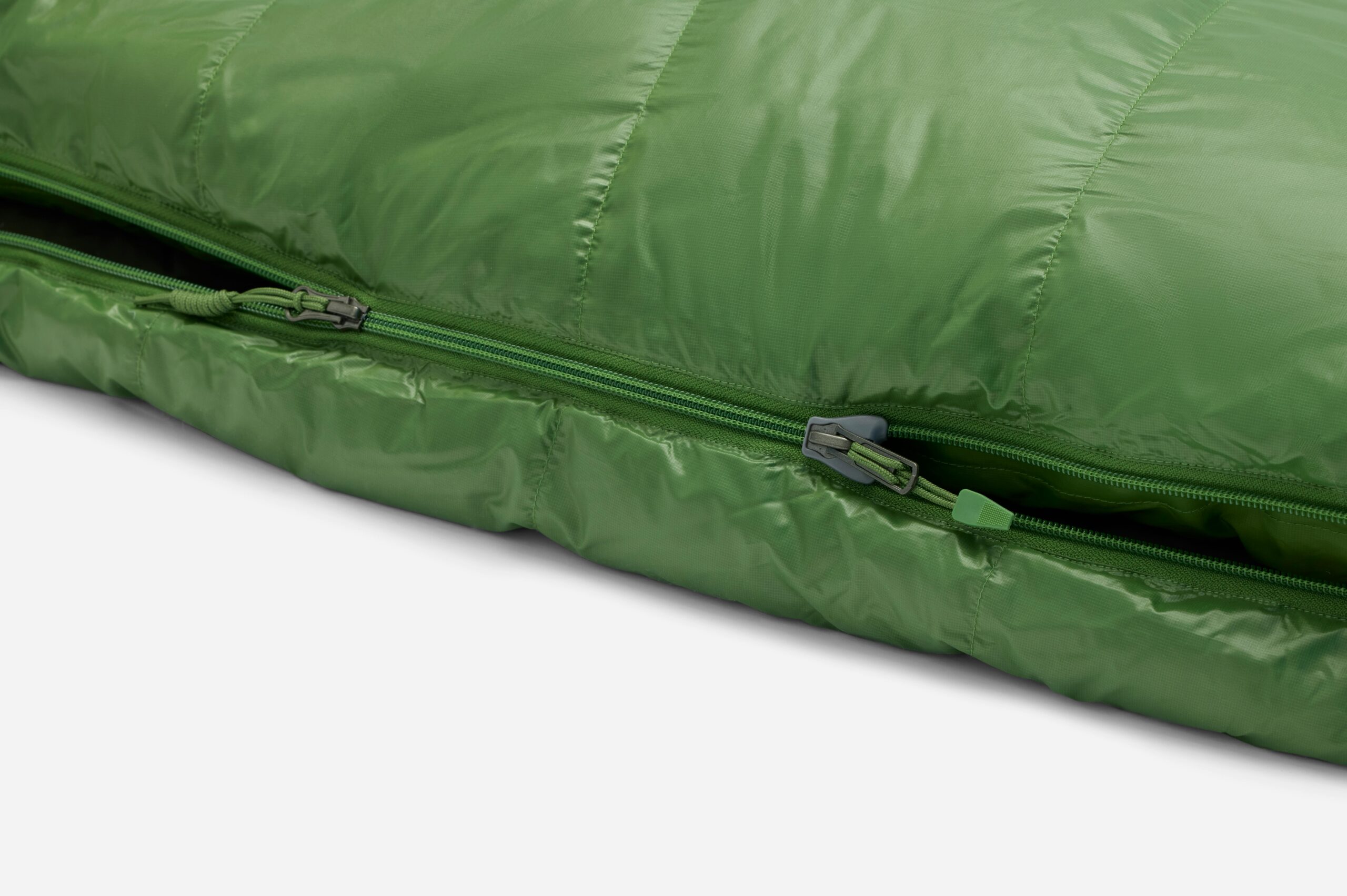 Marmot Mad River Down 30° Long Sleeping Bag in Foliage/Rosin Green - Image 5