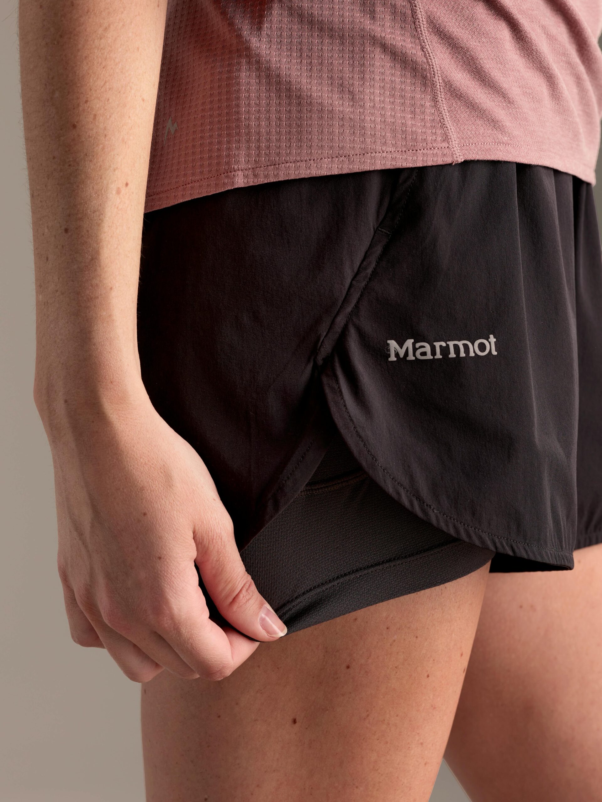 Marmot Women's Unpaved Lined Active Short 3" in Black - Image 2