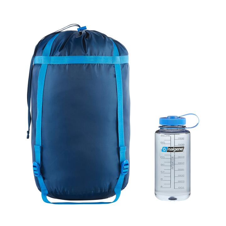 Marmot Trestles 15° Sleeping Bag in Cobalt Blue/Blue Night | Down - Image 6