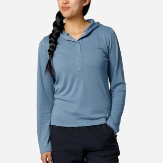 Marmot Women's Long-Sleeve Mayacama Henley in Hazy Blue