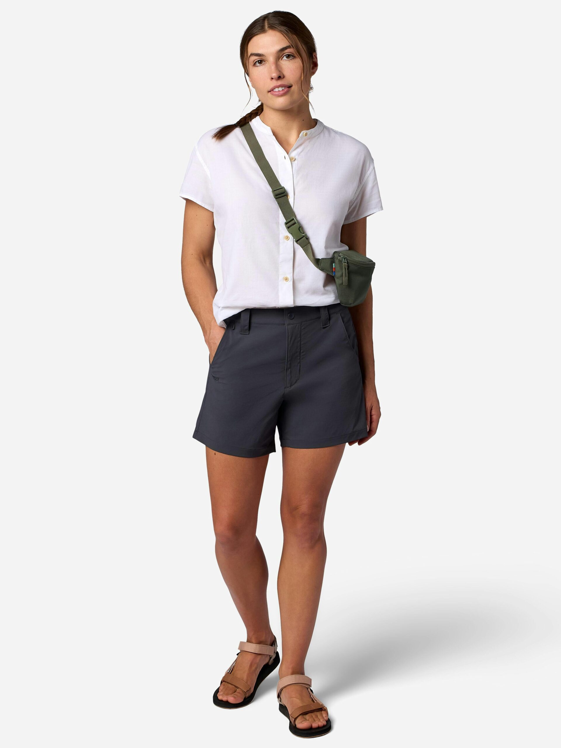 Marmot Women's Trailway UPF 50 Short 5" in Dark Steel - Image 4
